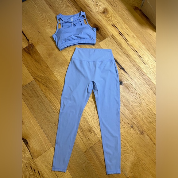 Matching Buff Bunny Activewear Set - Picture 3 of 8